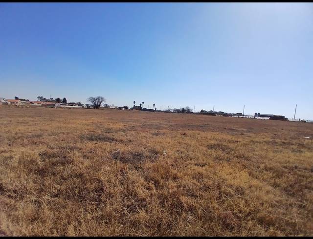 7,247M² VACANT LAND FOR SALE IN RIVERSDALE